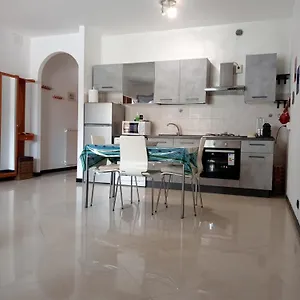 https://airport-house-mariel.hotelitalianriviera.com