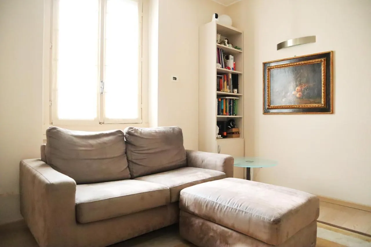 Appartamento Repubblica Elegant Milan House Italia